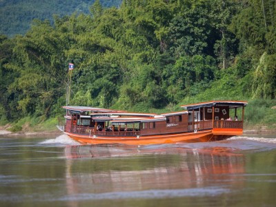 Boat-trip-Huayxai-Luangbrabang